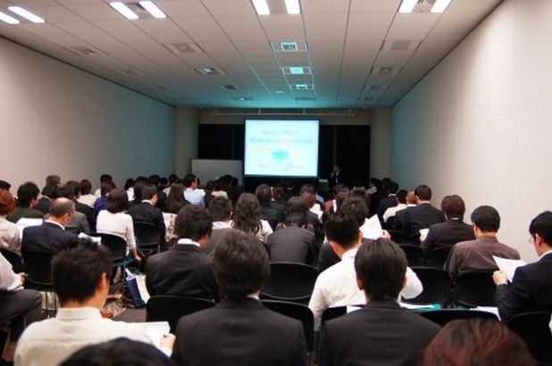 トラボックスが2月に博多と北九州で無料の運送セミナー開催