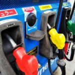 石油元売り対象に軽油など価格抑制の補助金、12月末まで期限延長
