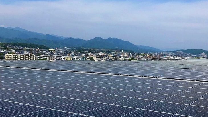 日本ベネックス、物流施設「MJロジパーク厚木1」で“屋根借り”太陽光発電所設置