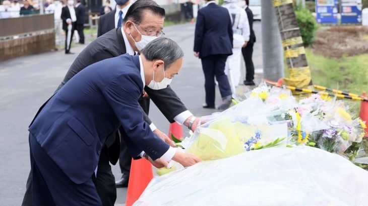 菅首相、千葉・八街の事故現場を視察