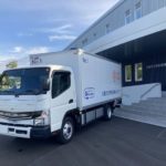 三菱ふそう、電気小型トラック「eCanter」を埼玉県久喜市の給食センターに納車