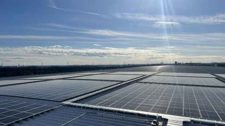 日本ベネックス、千葉・八千代のプロロジス開発物流施設で746kWの「屋根借り」太陽光発電所稼働