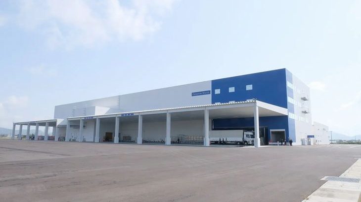 プレミアムウォーターグループの岐阜北方工場が竣工、物流の重要拠点としても運営