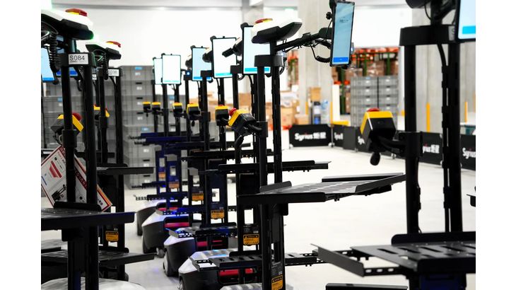 シリウスジャパン、EC発送代行のSTOCKCREW新拠点にAMR15台納入