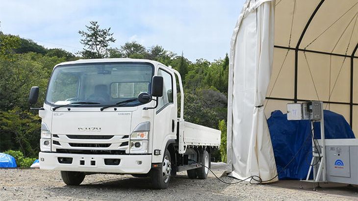 いすゞが国内初、小型充填機用いた圧縮天然ガストラックへのバイオメタン充填実証に参加