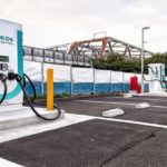 ENEOSが日本初、トラック対応の商用車専用EV充電ステーションを東京・八潮に開設