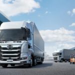 Hacobuと日野グループ、トラックの荷待ち・荷役作業時間削減へ共同プロジェクト開始