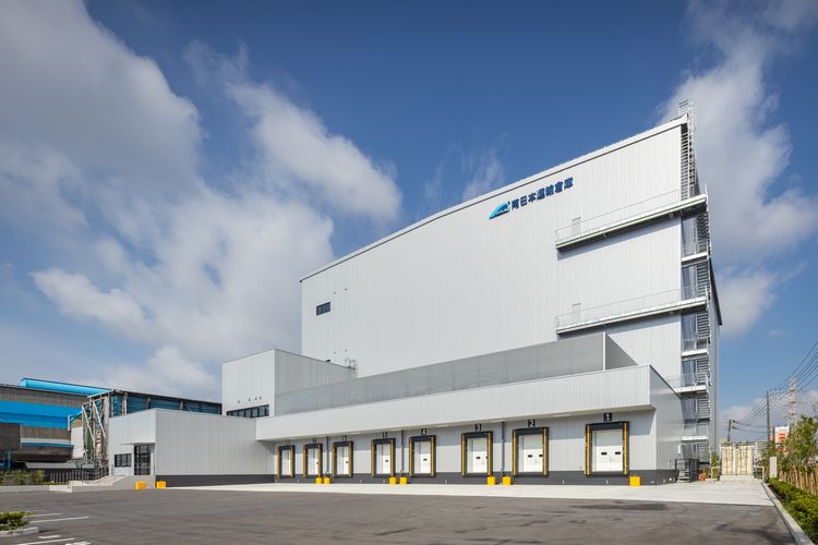 【匝瑳市八日市場】No.AM-44 鍵付き 小さめコンテナ 長さ約350cm×幅187cm×高さ225cmくらい 配送可 06754f550dba2d3adecb3190e863c8