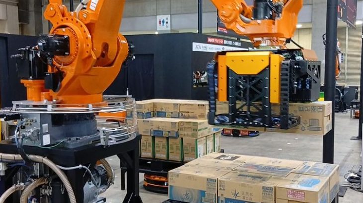 【現地取材・動画】Mujin、毎時1400ケース取り扱い可能なパレタイザーなど公開