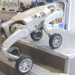 【現地取材・動画】中国のPudu、屋外の荷物搬送も可能な四足歩行ロボットをお披露目