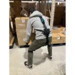 手芸用品ECのベック、物流現場の負荷軽減へイノフィスのマッスルスーツ導入